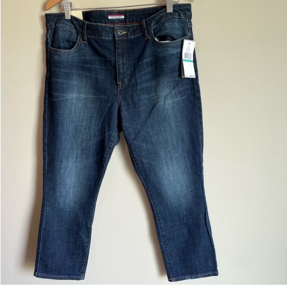 Tommy Hilfiger NWT Women's Casual Denim Jeans Cropped 98% Cotton Size 16